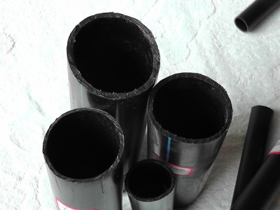 【廠家直銷高密度黑色PE塑料輸水管材 純?cè)仙a(chǎn) 16*1】價(jià)格,廠家,圖片,塑料管,青島四季龍農(nóng)業(yè)科技-